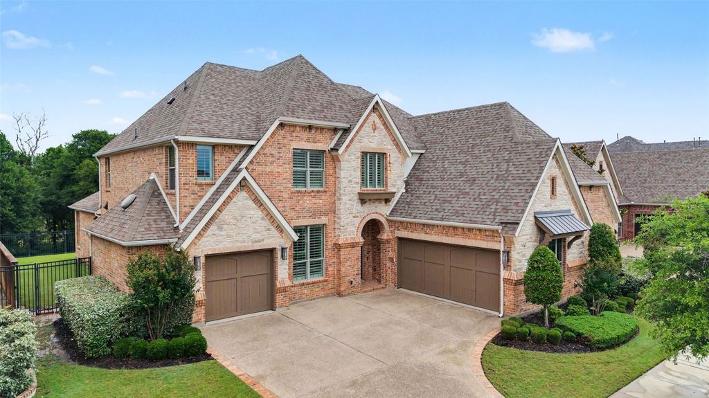1241 Blue Lake Boulevard, Arlington, TX 76005