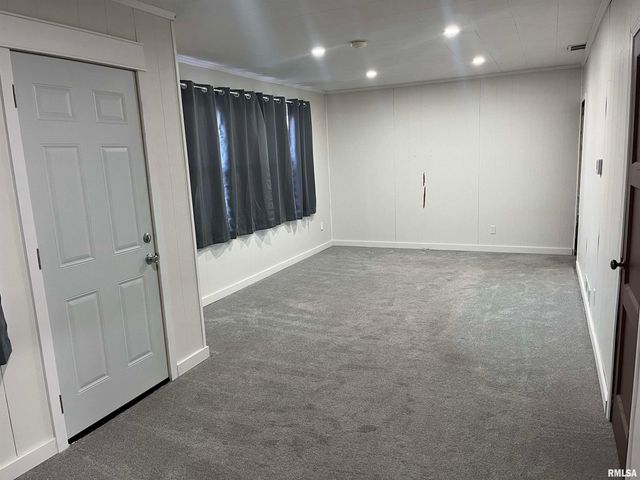 1286 W LOSEY Street, Galesburg, IL 61401