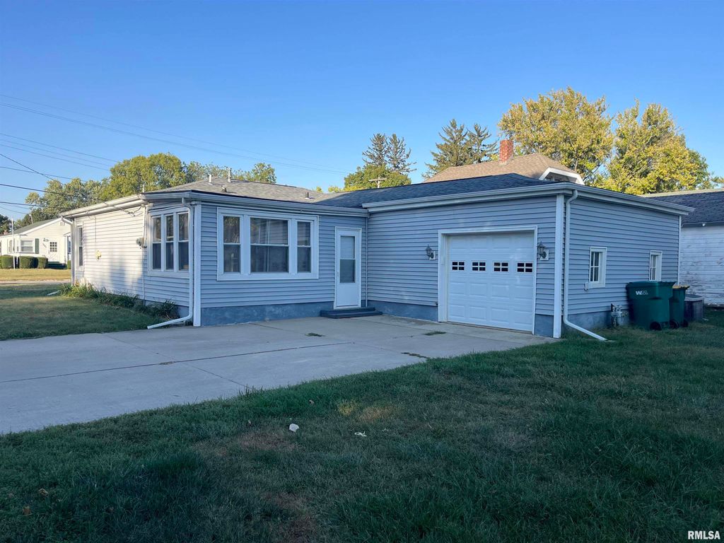 1286 W LOSEY Street, Galesburg, IL 61401