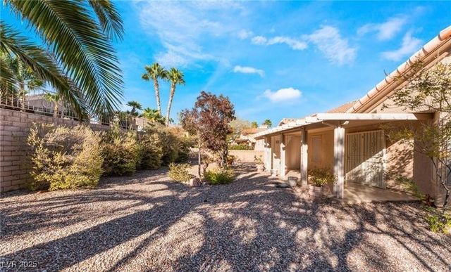 2505 Indigo Valley Street, Las Vegas, NV 89134