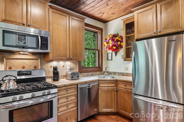 519 Susanna Cove Road 8, Mars Hill, NC 28754