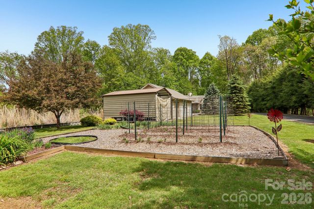 519 Susanna Cove Road 8, Mars Hill, NC 28754