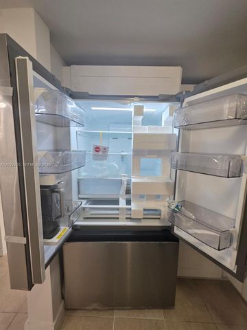 829 SW 3rd St 831, Miami, FL 33130