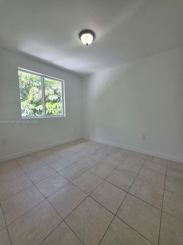 829 SW 3rd St 831, Miami, FL 33130
