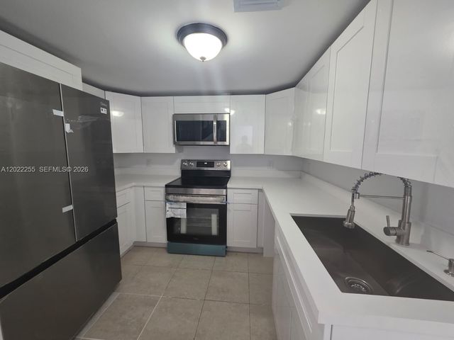 829 SW 3rd St 831, Miami, FL 33130