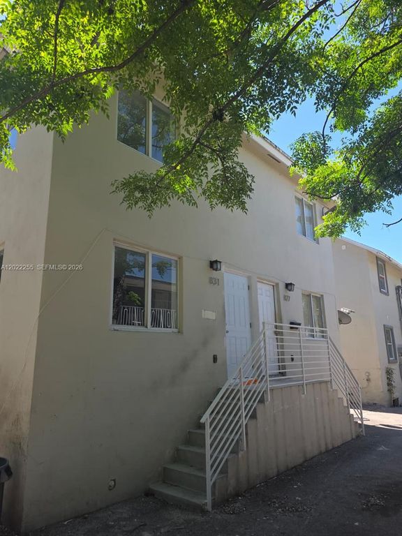829 SW 3rd St 831, Miami, FL 33130