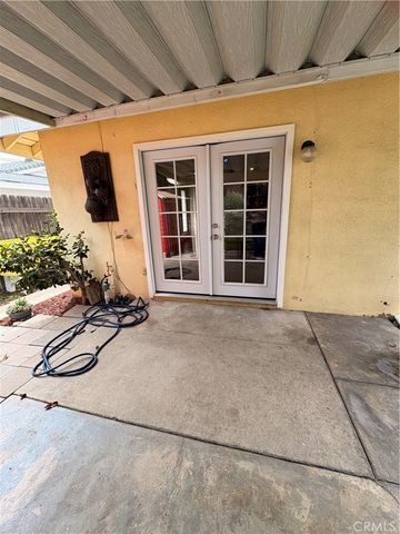 967 W 13th, Upland, CA 91786