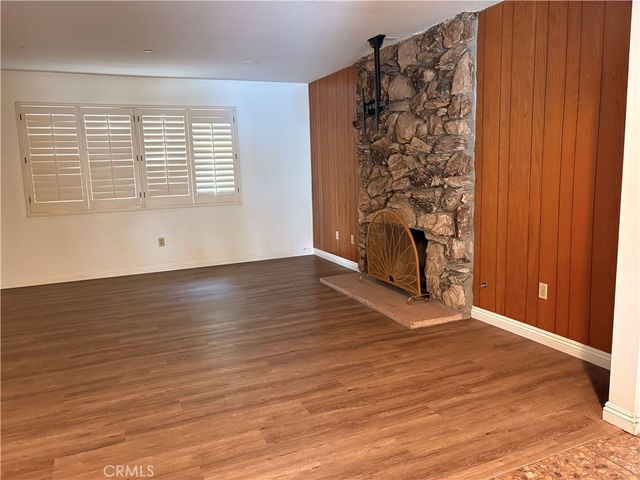 967 W 13th, Upland, CA 91786