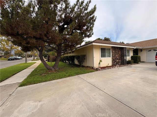 967 W 13th, Upland, CA 91786