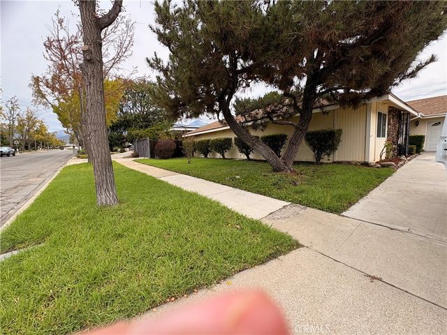967 W 13th, Upland, CA 91786