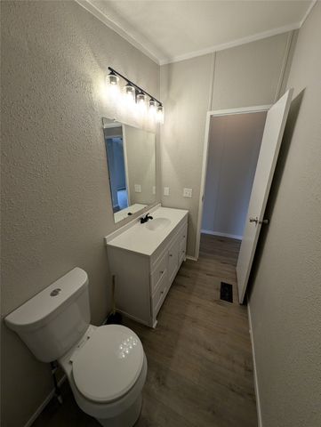 9002 Cartwright Drive, Cresson, TX 76035