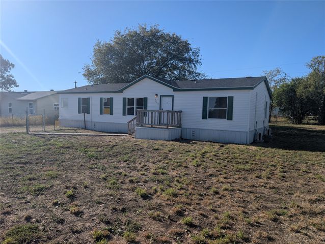 9002 Cartwright Drive, Cresson, TX 76035