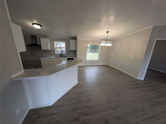 9002 Cartwright Drive, Cresson, TX 76035