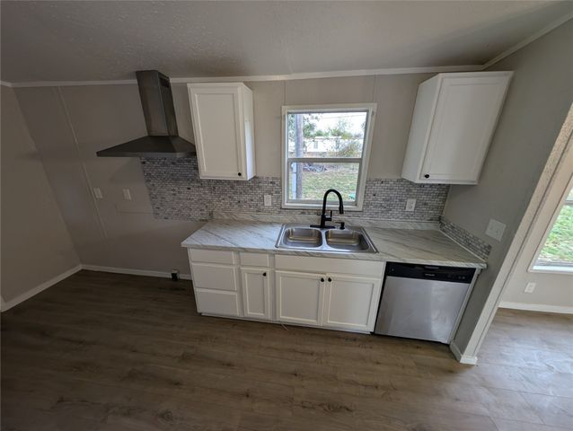 9002 Cartwright Drive, Cresson, TX 76035