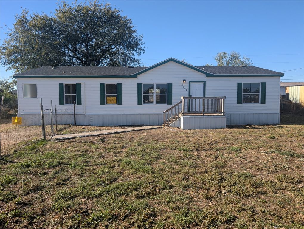 9002 Cartwright Drive, Cresson, TX 76035