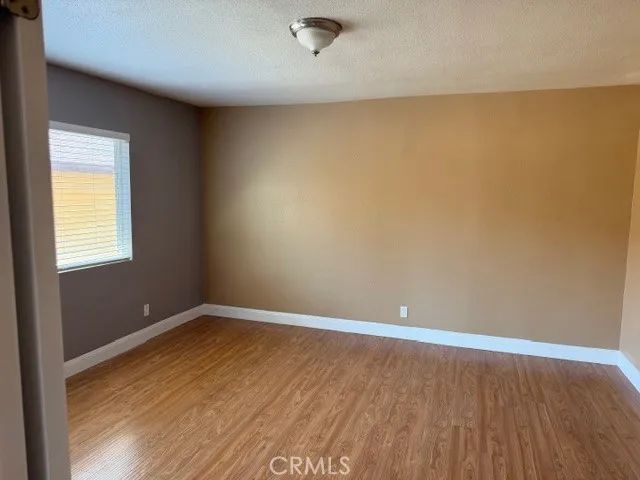7811 S San Pedro 4, Los Angeles, CA 90003