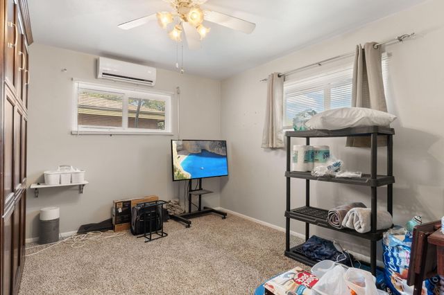 9010 Woodland Avenue NE, Albuquerque, NM 87112