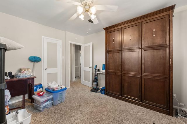 9010 Woodland Avenue NE, Albuquerque, NM 87112