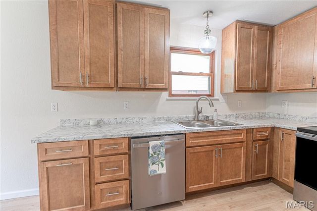 356 Lewis Street, Wentzville, MO 63385