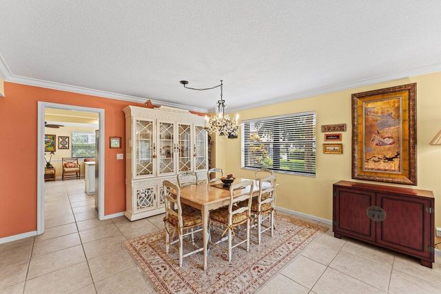 372 Golfview Road 101, North Palm Beach, FL 33408