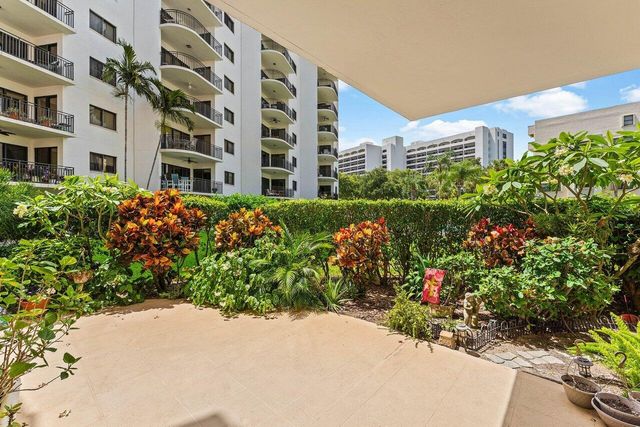 372 Golfview Road 101, North Palm Beach, FL 33408