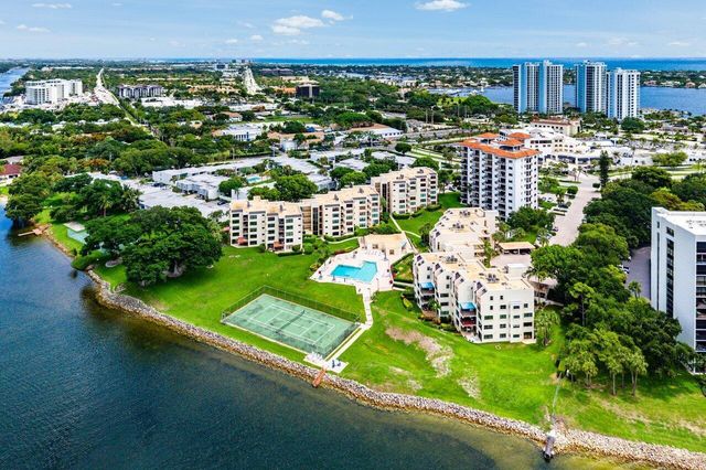 372 Golfview Road 101, North Palm Beach, FL 33408