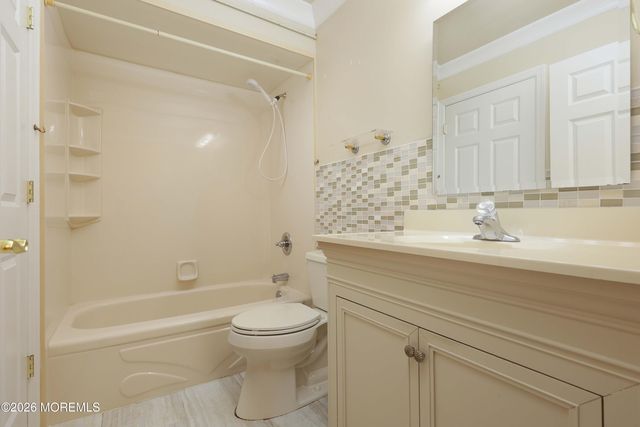 101 Wellington Place 101, Matawan, NJ 07747