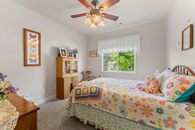 847 Three Pines Road, Grants Pass, OR 97526
