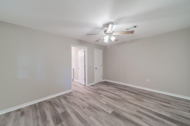 5739 Skylane Drive, Montgomery, TX 77316