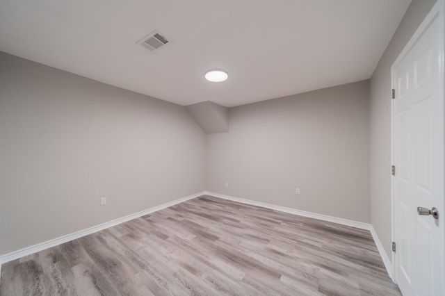 5739 Skylane Drive, Montgomery, TX 77316