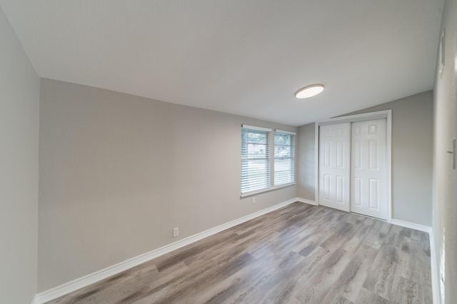 5739 Skylane Drive, Montgomery, TX 77316
