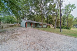 5739 Skylane Drive, Montgomery, TX 77316
