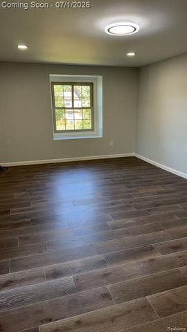 3874 Burkoff Drive, Troy, MI 48084