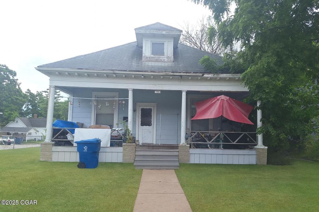 1701 S Jackson, Joplin, MO 64801