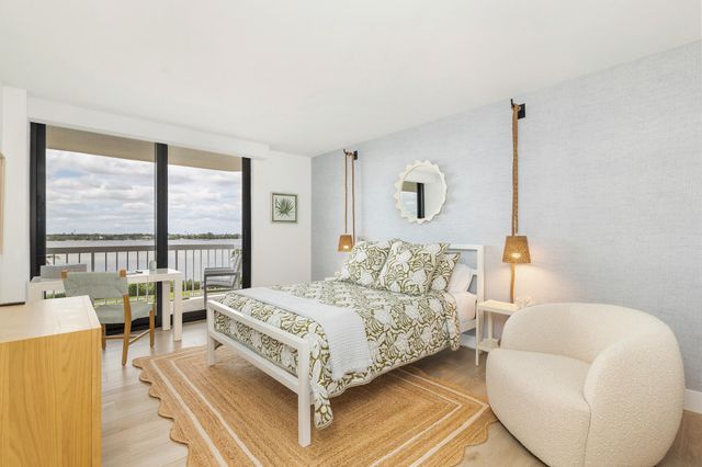 3300 S Ocean Boulevard, Palm Beach, FL 33480