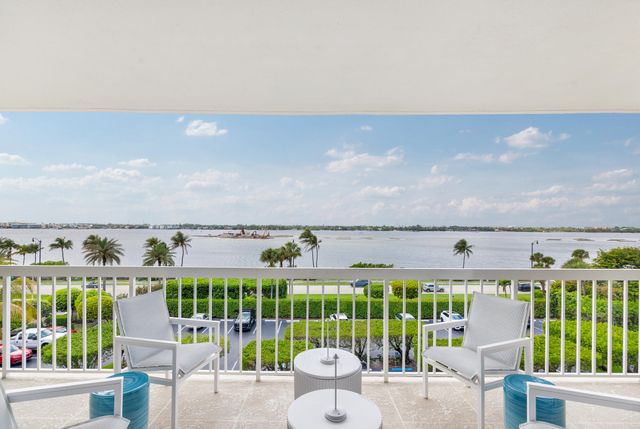 3300 S Ocean Boulevard, Palm Beach, FL 33480