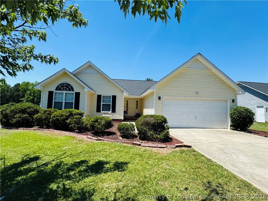 687 Overhills Road, Linden, NC 28356