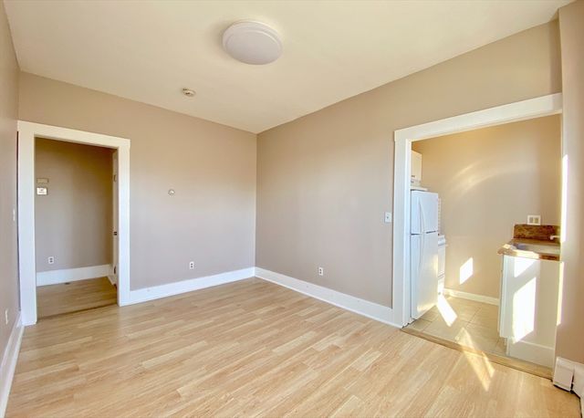 124 Central Ave 33, Lynn, MA 01901