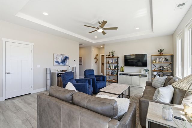 392 Silver Creek Lane, Grand Junction, CO 81504