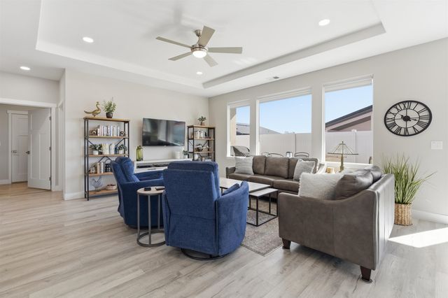 392 Silver Creek Lane, Grand Junction, CO 81504