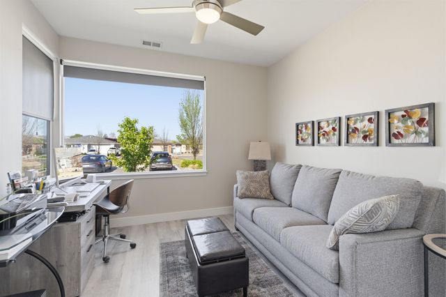 392 Silver Creek Lane, Grand Junction, CO 81504