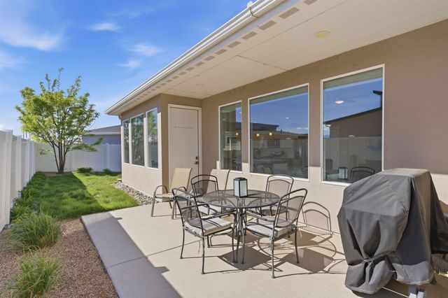 392 Silver Creek Lane, Grand Junction, CO 81504