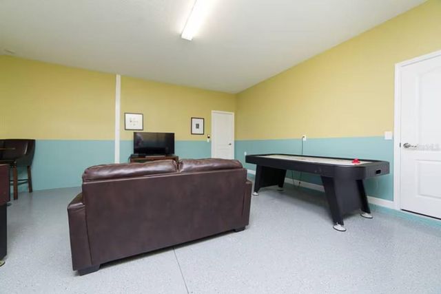 9043 SHADOW MOUNTAIN STREET, Davenport, FL 33896