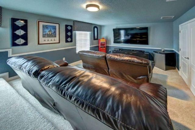 9043 SHADOW MOUNTAIN STREET, Davenport, FL 33896