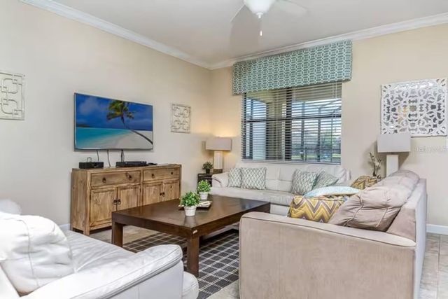 9043 SHADOW MOUNTAIN STREET, Davenport, FL 33896