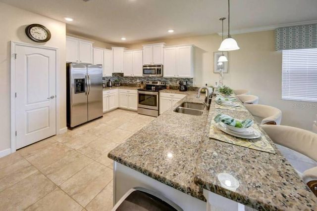 9043 SHADOW MOUNTAIN STREET, Davenport, FL 33896