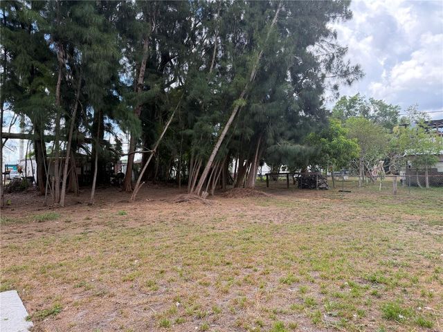 5601 16TH STREET W, Bradenton, FL 34207