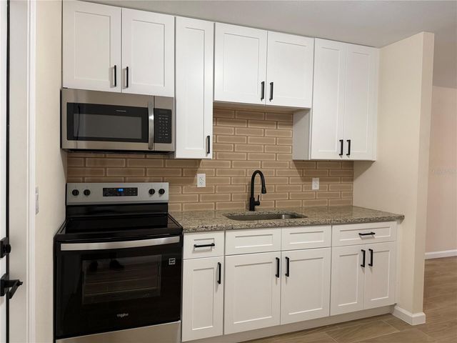 5601 16TH STREET W, Bradenton, FL 34207