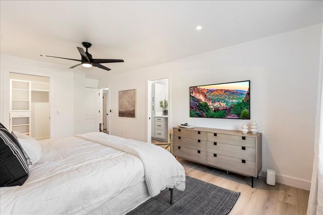 3827 E Hazelwood Street, Phoenix, AZ 85018