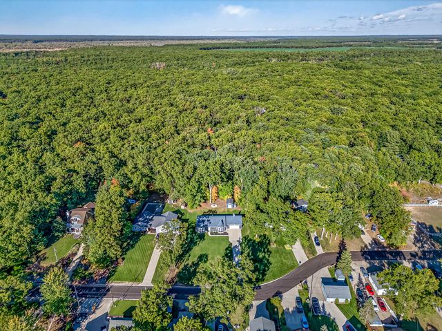 464 Grover Road, Muskegon, MI 49442